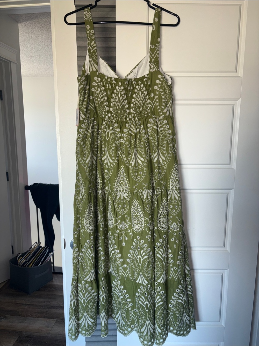 Black tape tiered green embroidered maxi dress XL NWT - Picture 7 of 7